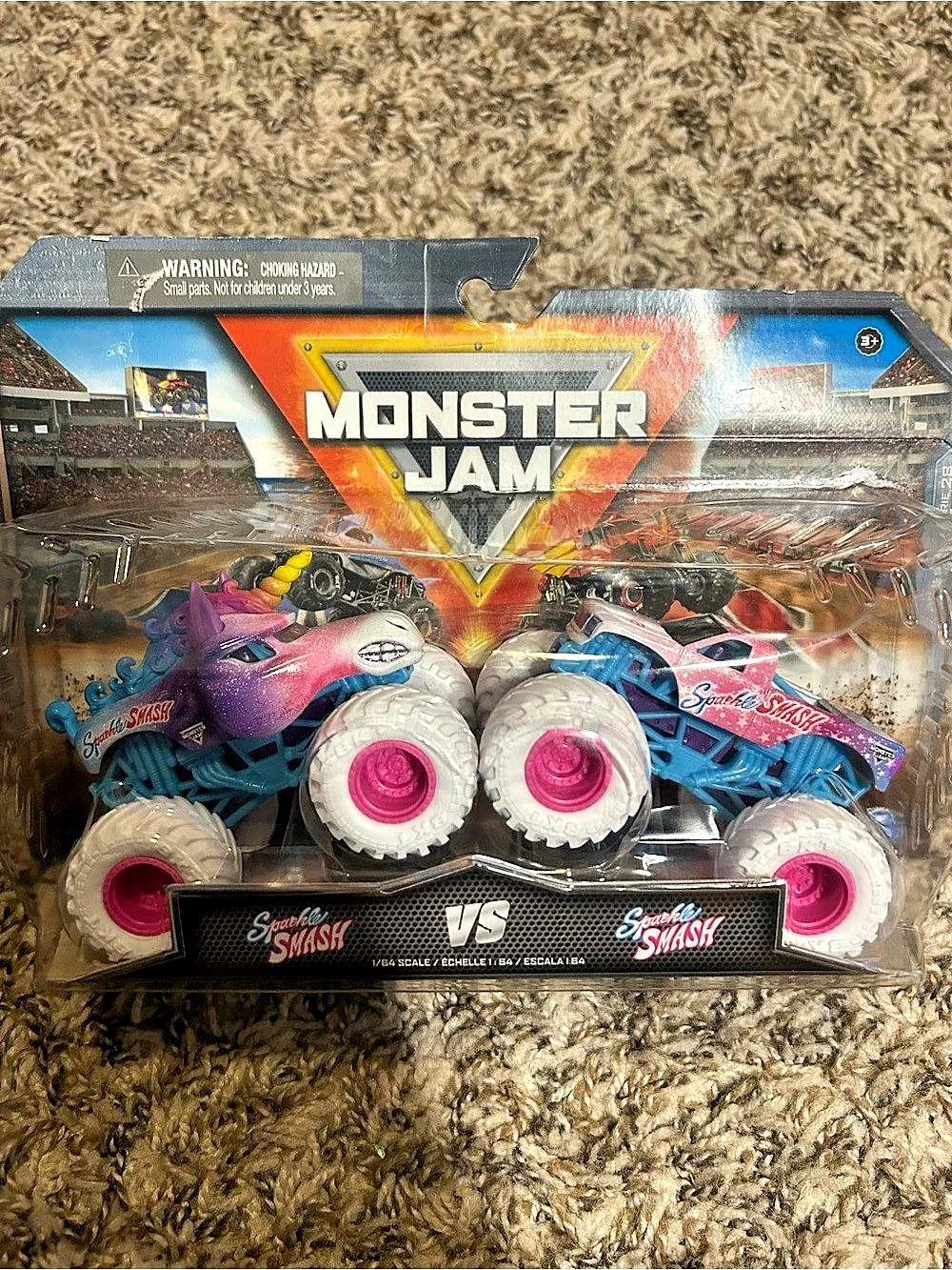 Spin Master Monster Jam sparkler smash vs sparkle Smash- 2 pack Monster Trucks